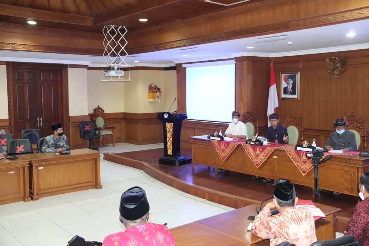 podiumnews.com-Sekda Badung I Wayan Adi Arnawa Nahkodai FKUB Badung Masa Bakti 2020-2025